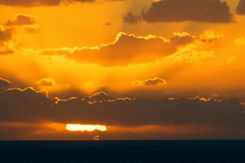 20090204_181510 D300 P1 5100x3400 srgb.jpg - Key West sunset